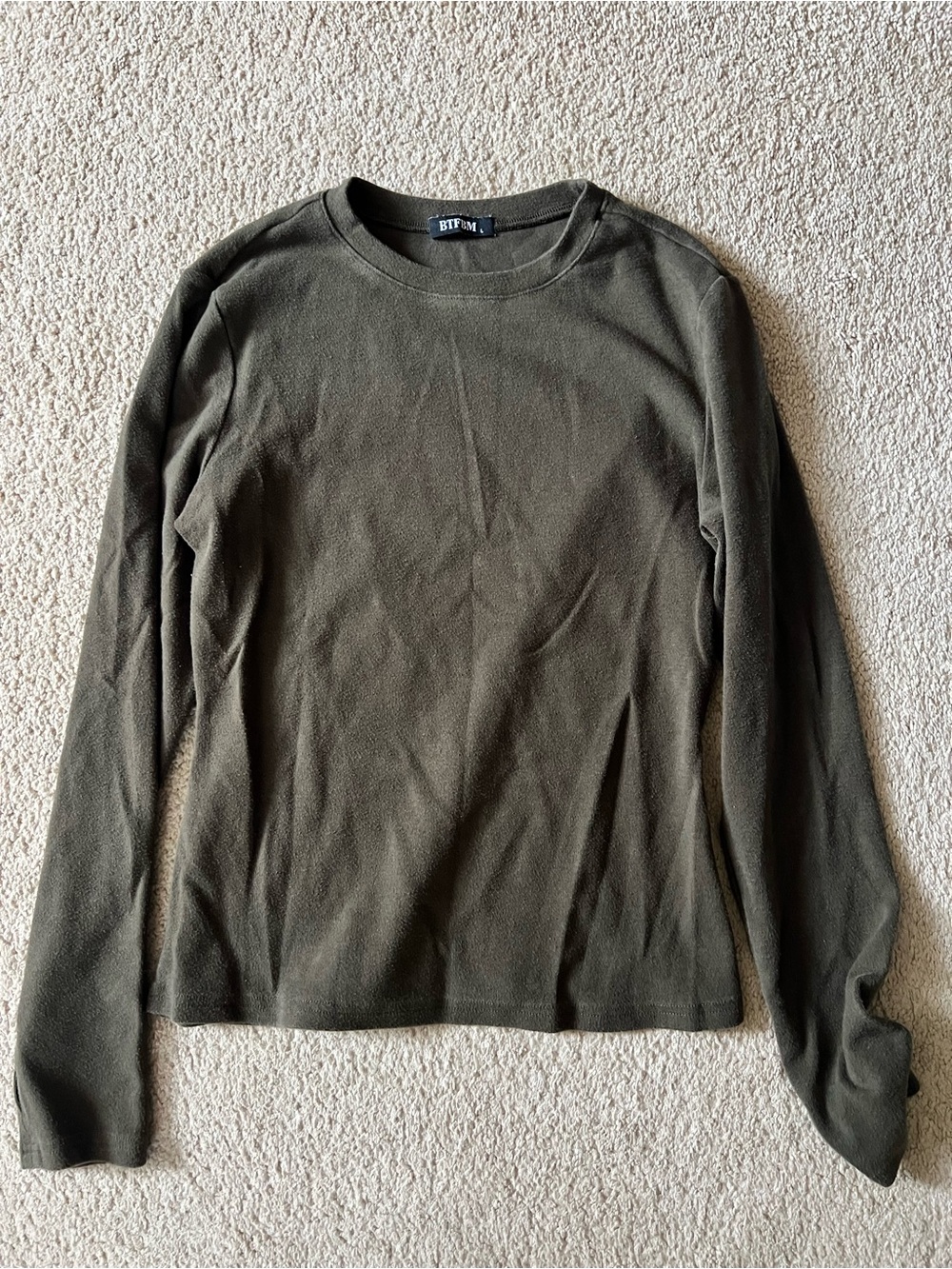 Aritzia Wilfred Olive Green Long Sleeve Crew
